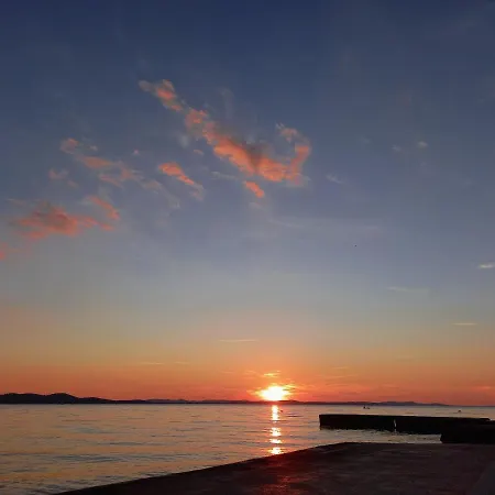 Batur ゲストハウス ザダル