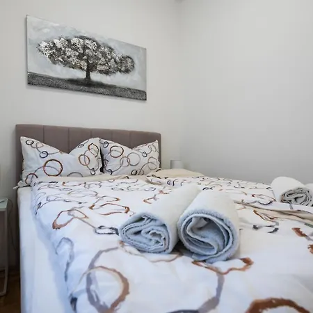 ゲストハウス Batur