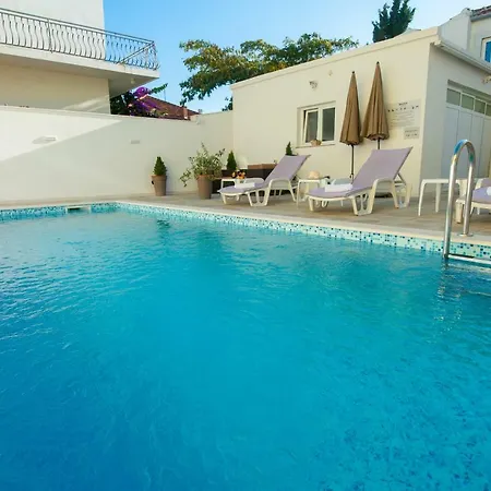 Batur ゲストハウス ザダル