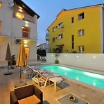 Batur Gostinjska kuća 3*